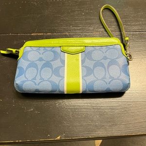 Coach wristlet wallet